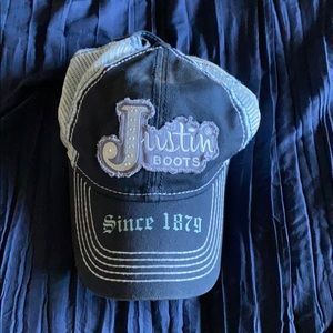 Justin boots hat
